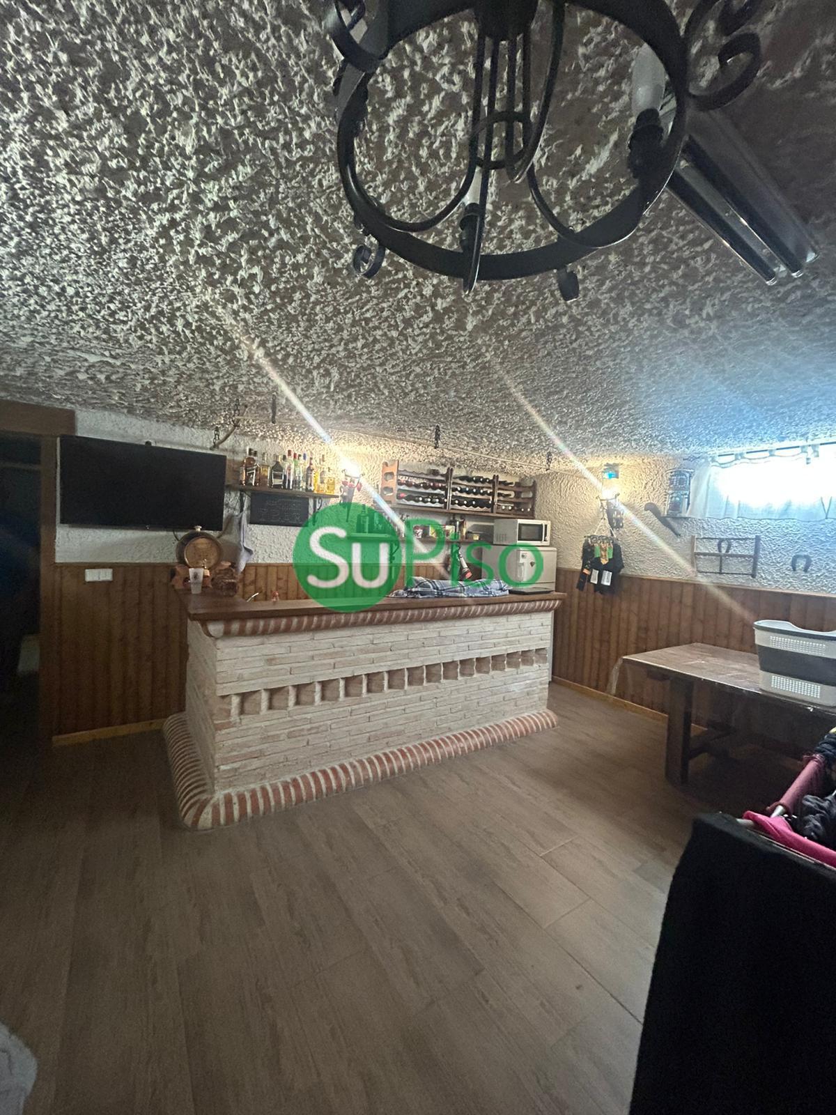 Venta de casa en Burguillos de Toledo