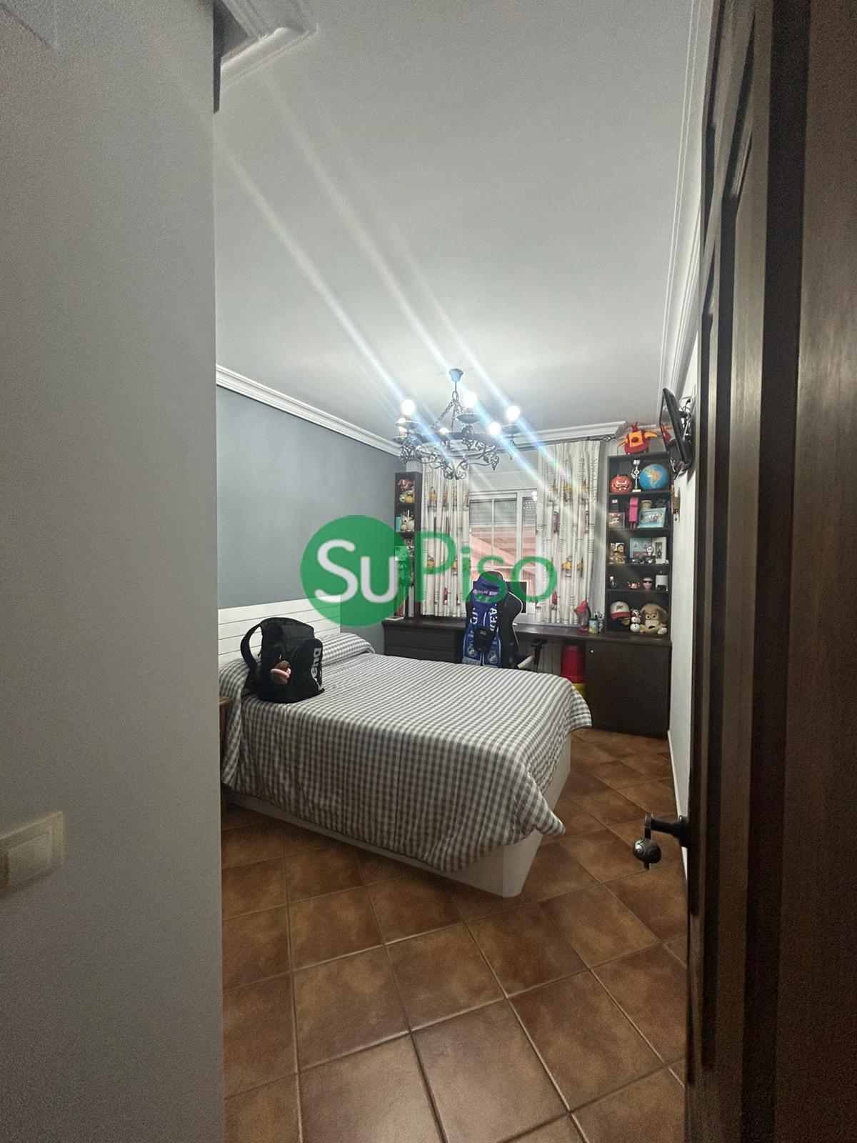 Venta de casa en Burguillos de Toledo