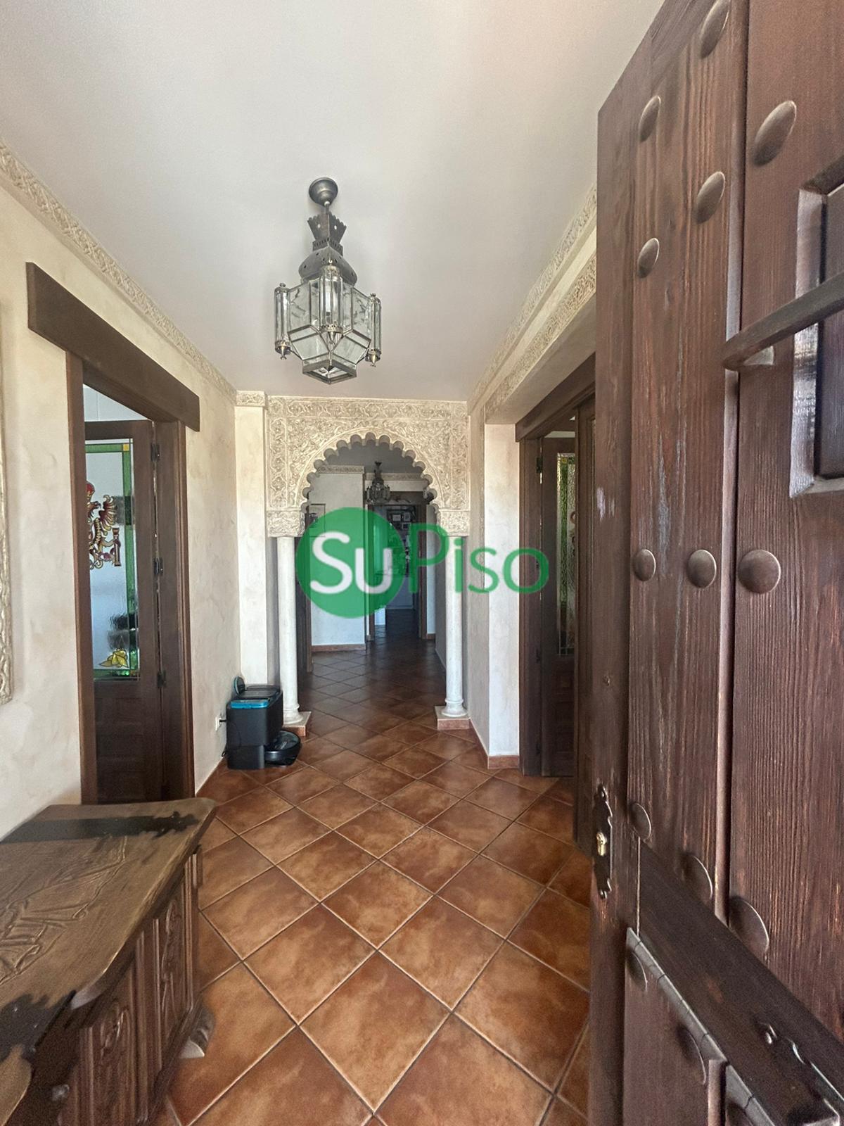 Venta de casa en Burguillos de Toledo