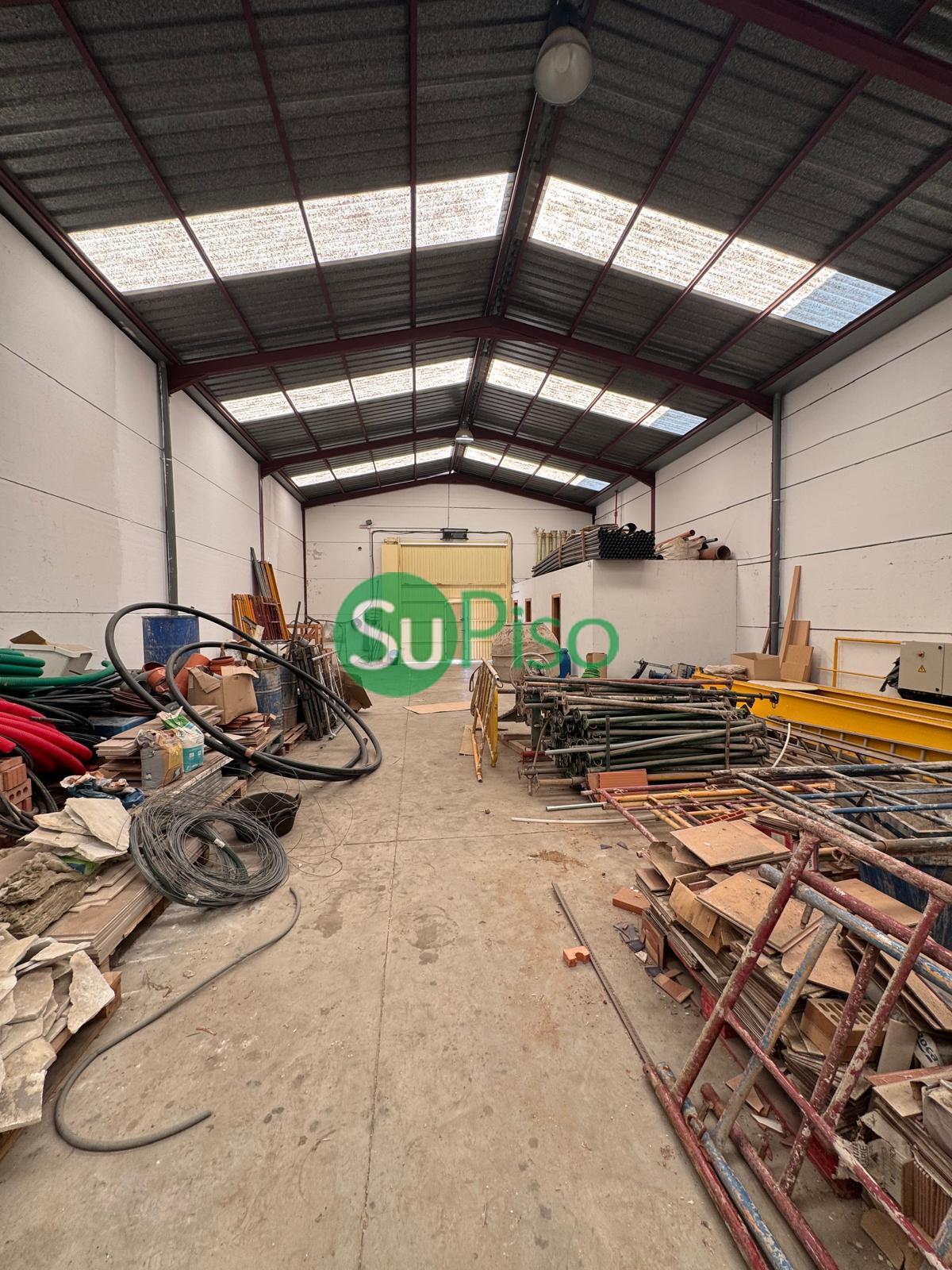 Venta de nave en Yeles