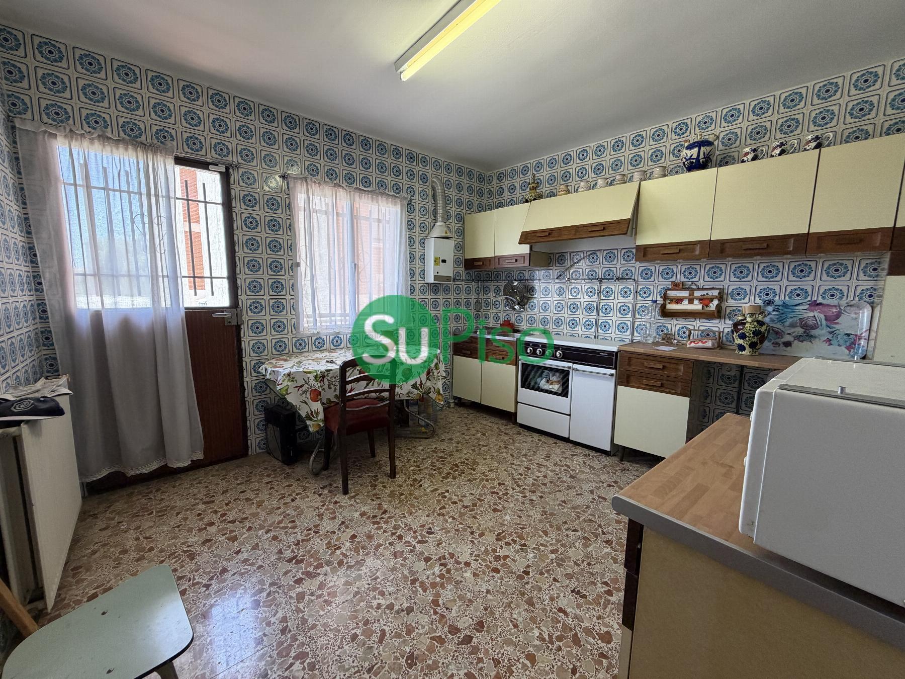 Venta de chalet en Yeles