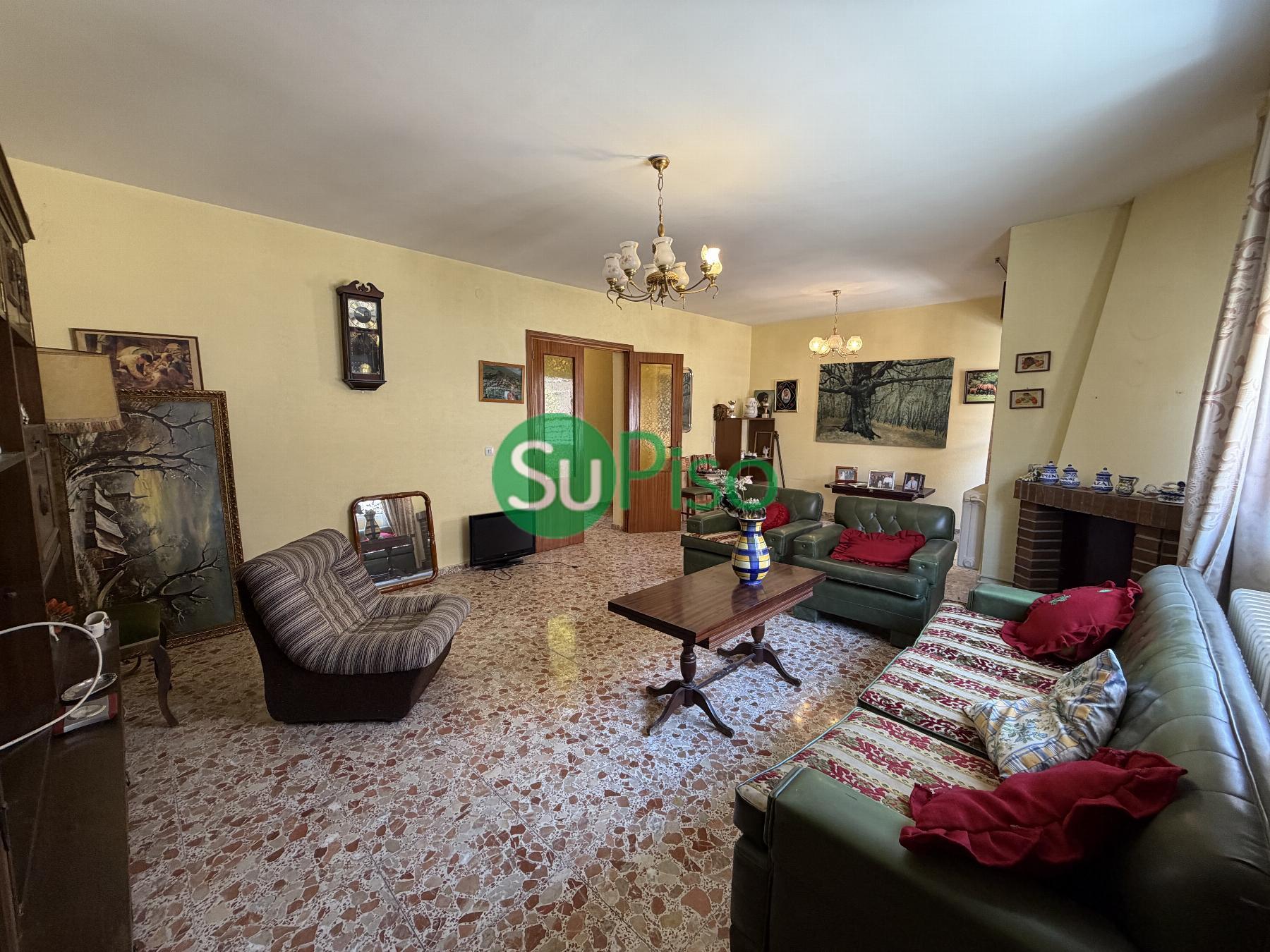 Venta de chalet en Yeles