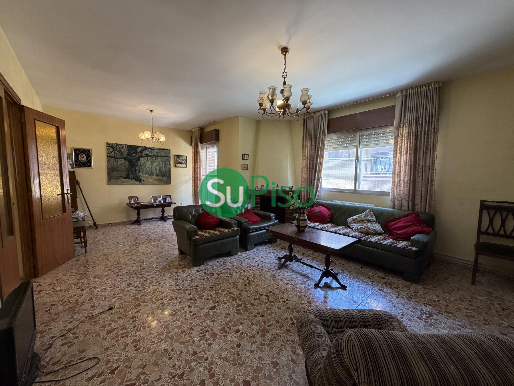Venta de chalet en Yeles