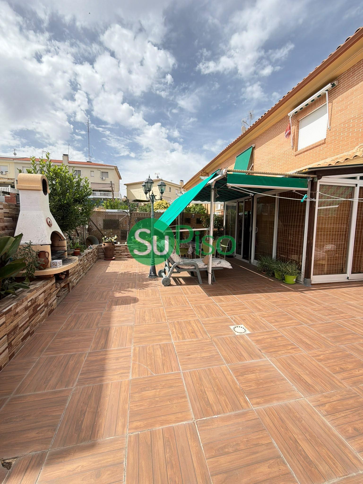 Venta de chalet en Yeles