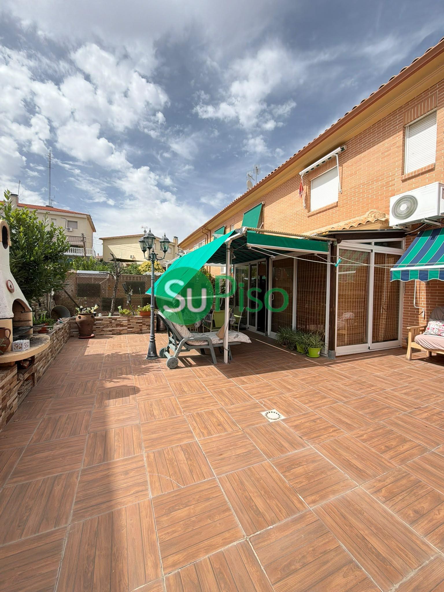Venta de chalet en Yeles