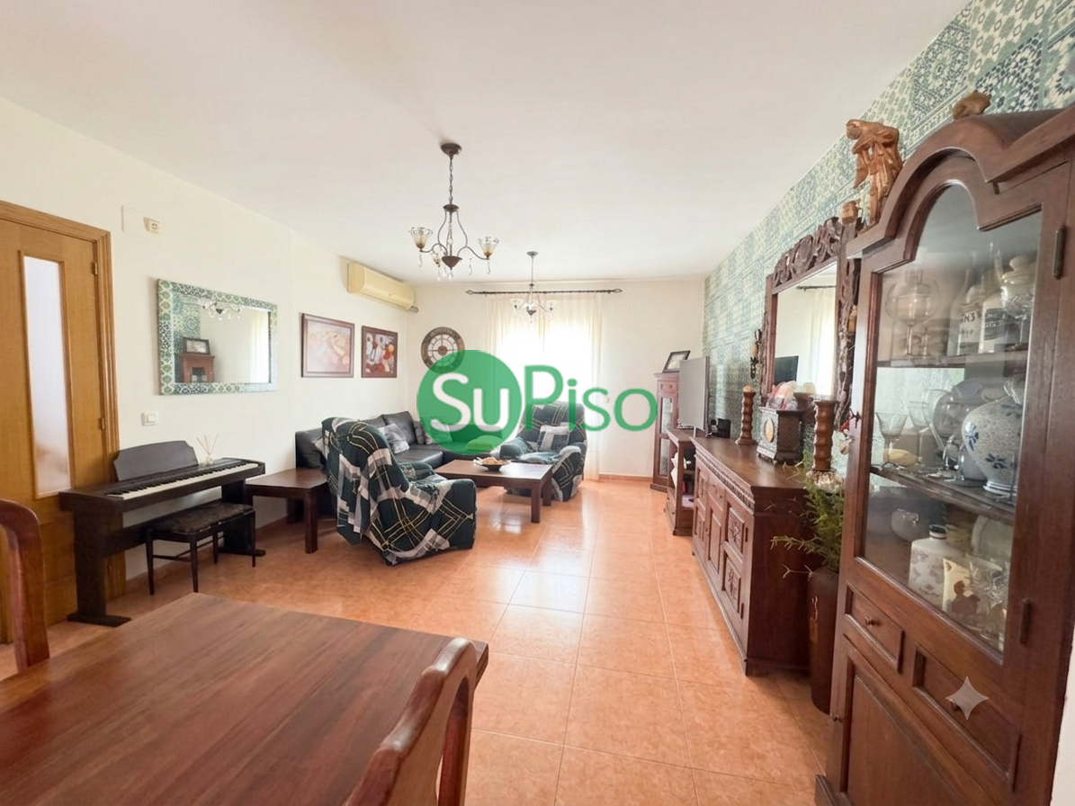Venta de chalet en Yeles