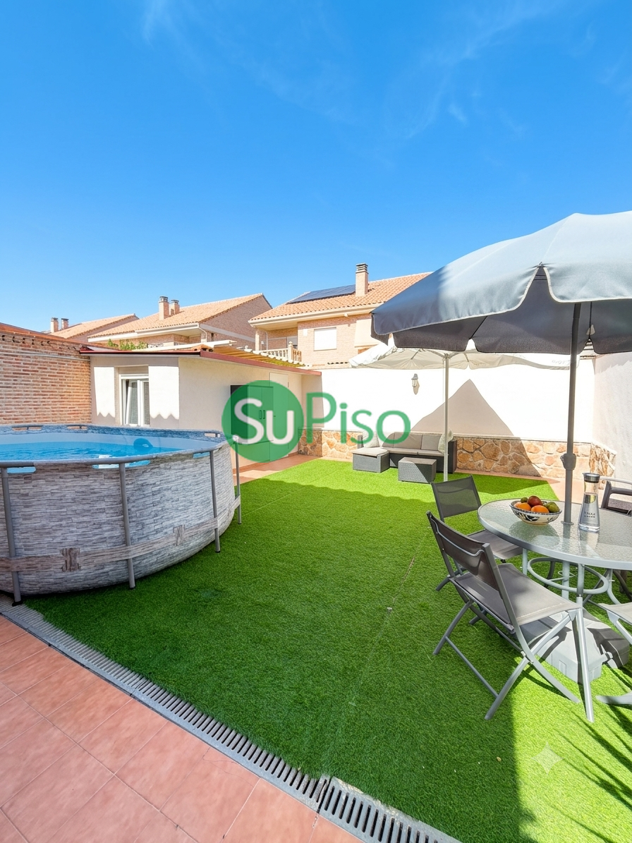 Venta de chalet en Yeles