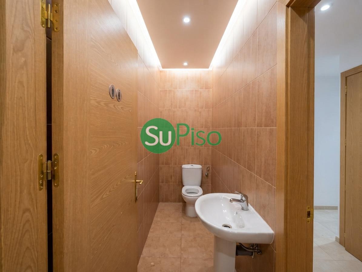Venta de local en Yeles