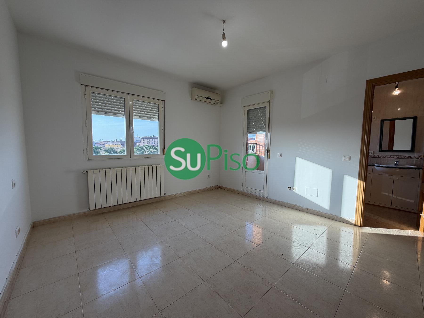 Venta de casa en Cedillo del Condado