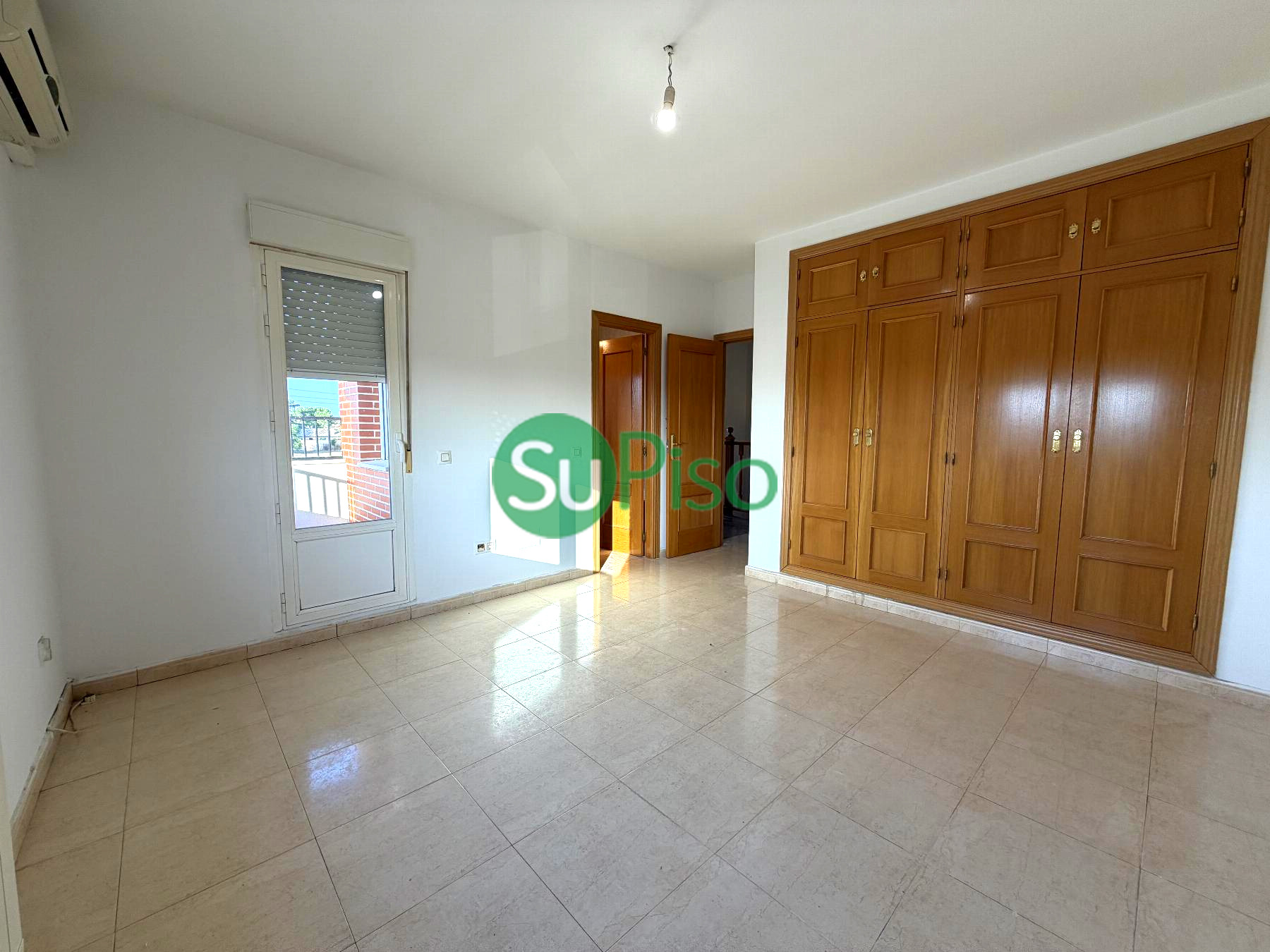 Venta de casa en Cedillo del Condado