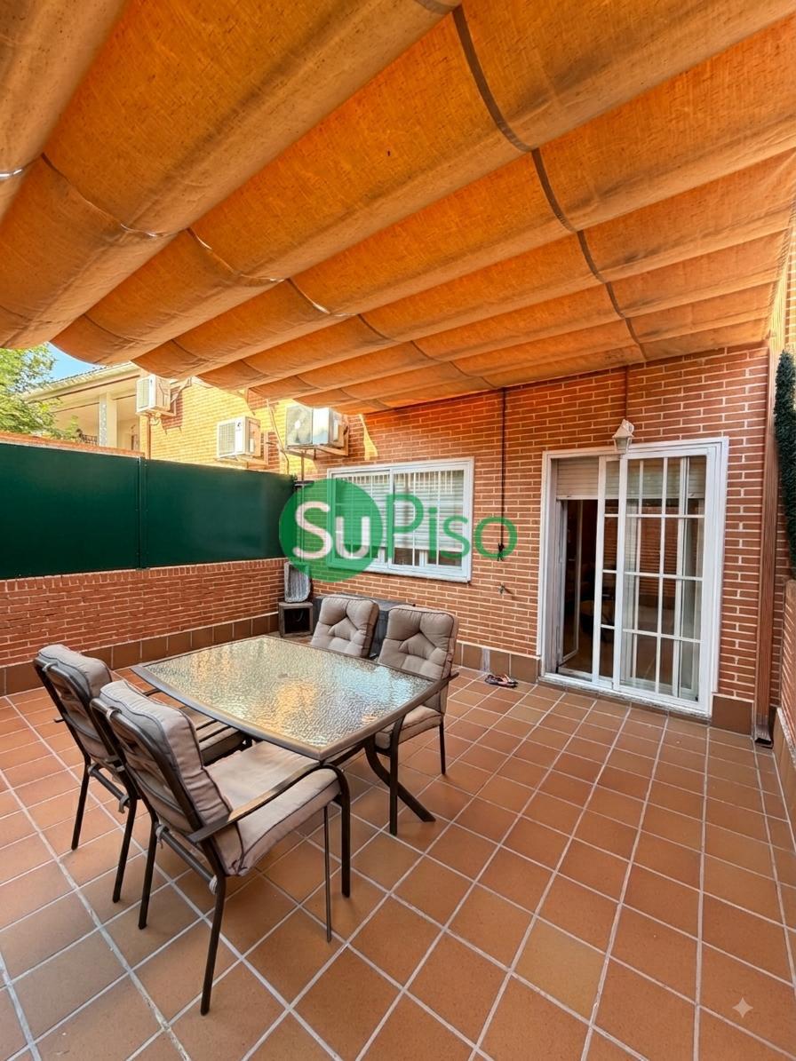Venta de chalet en Casarrubuelos