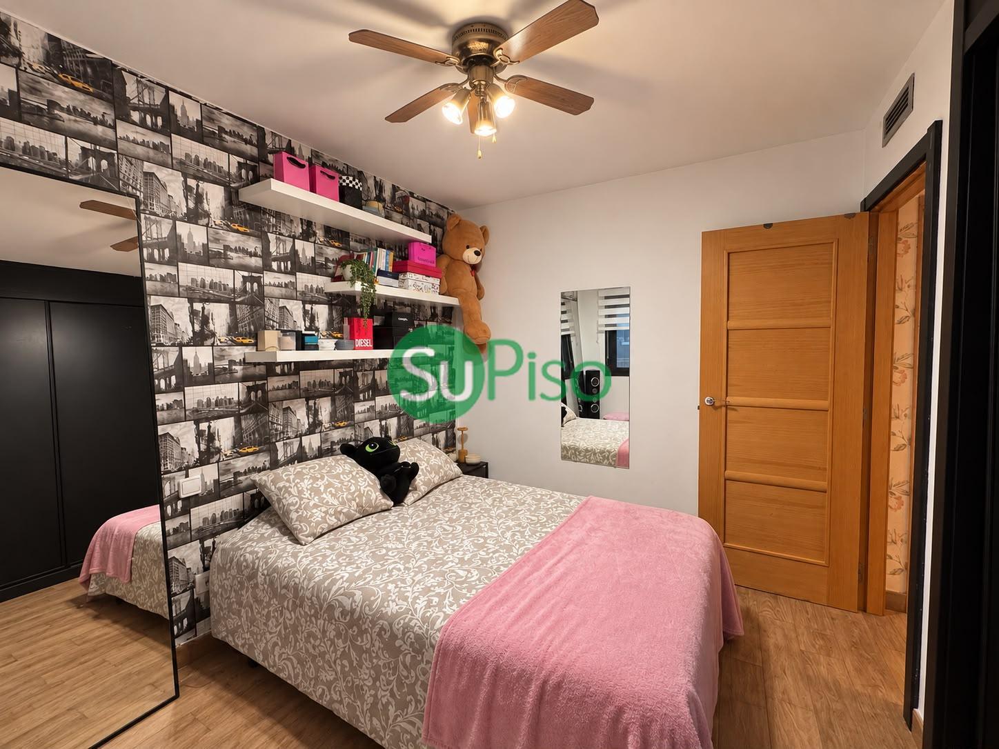 For sale of flat in Cedillo del Condado