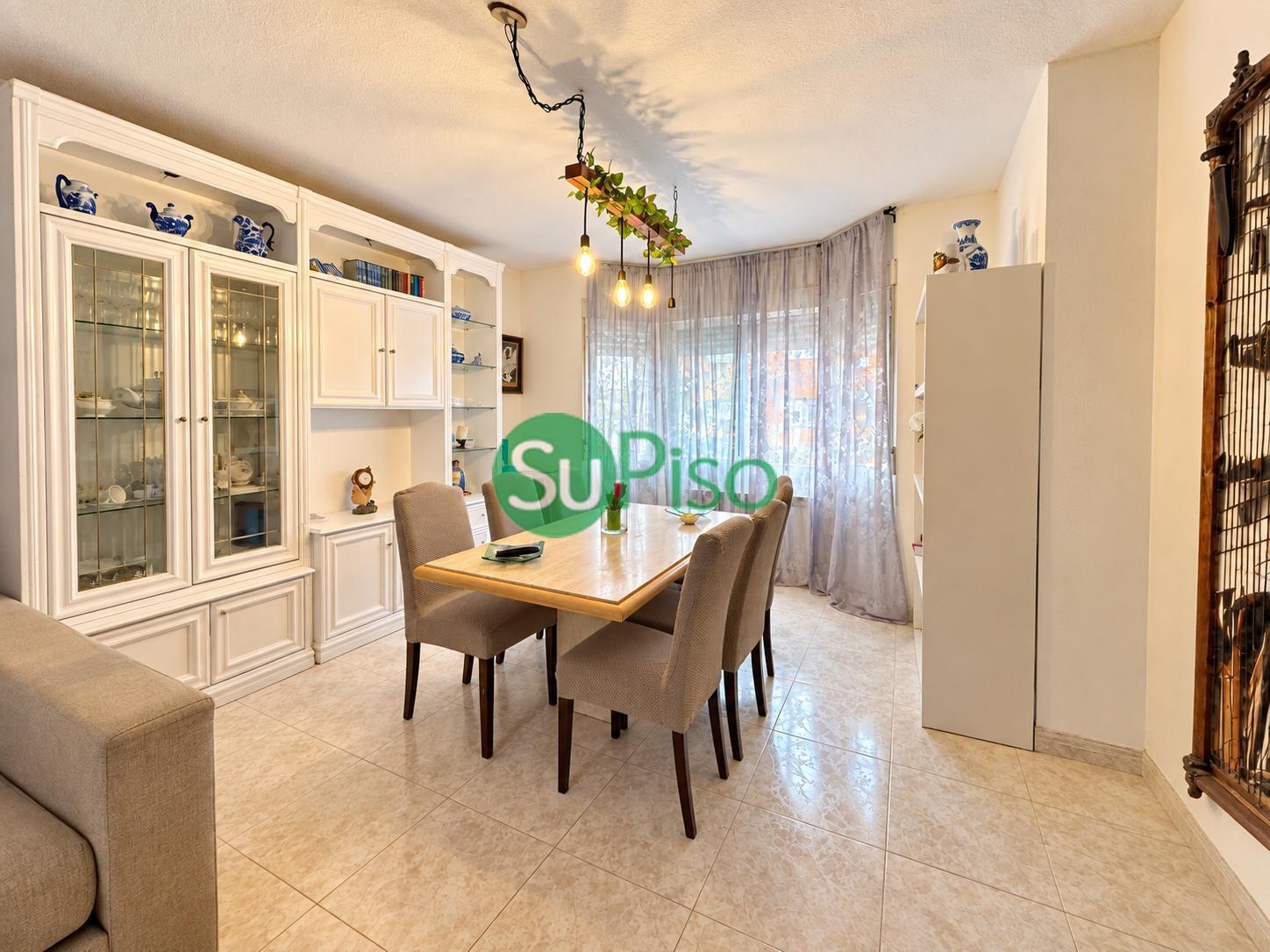 Venta de chalet en Cedillo del Condado