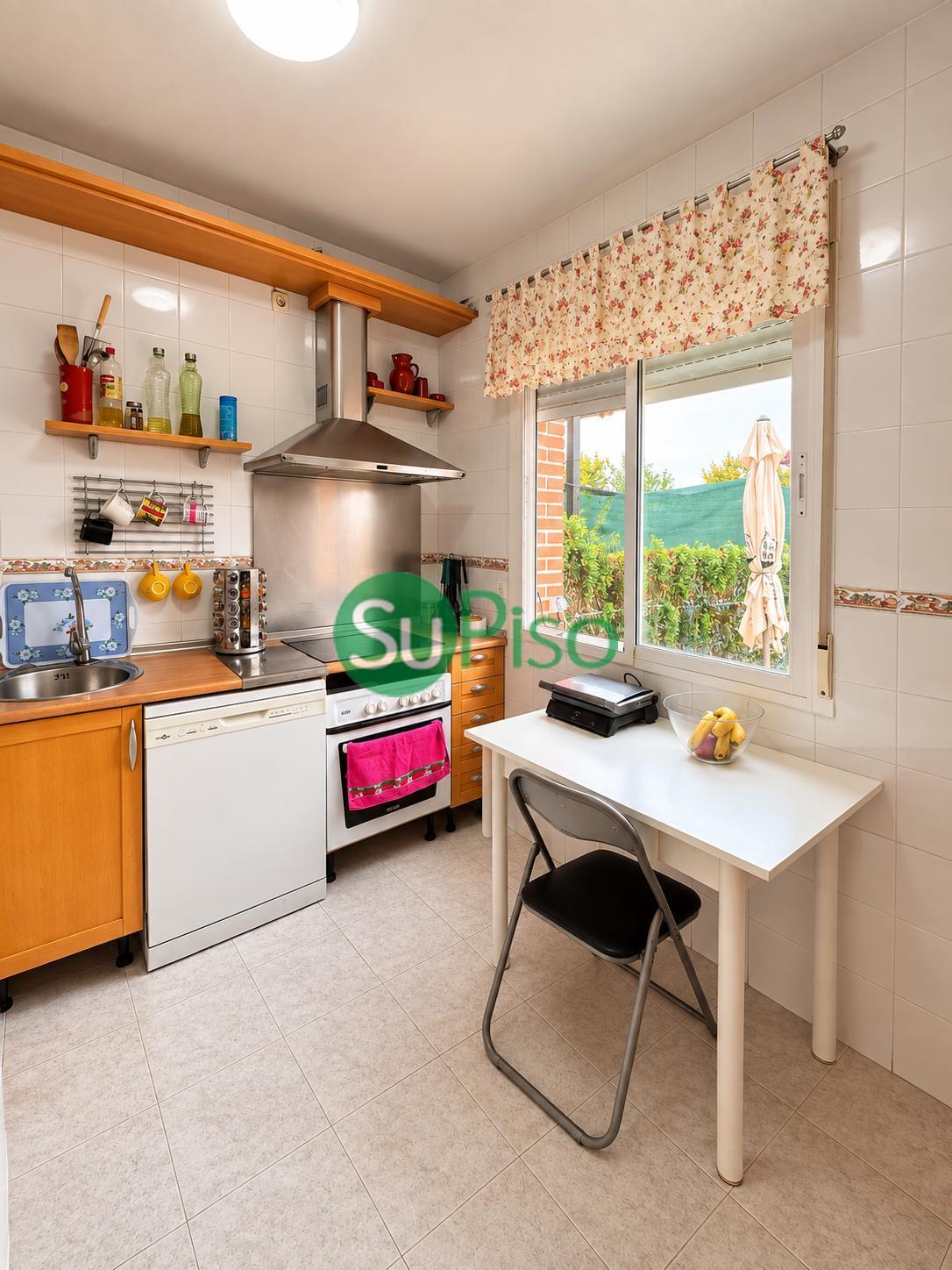 Venta de chalet en Cedillo del Condado
