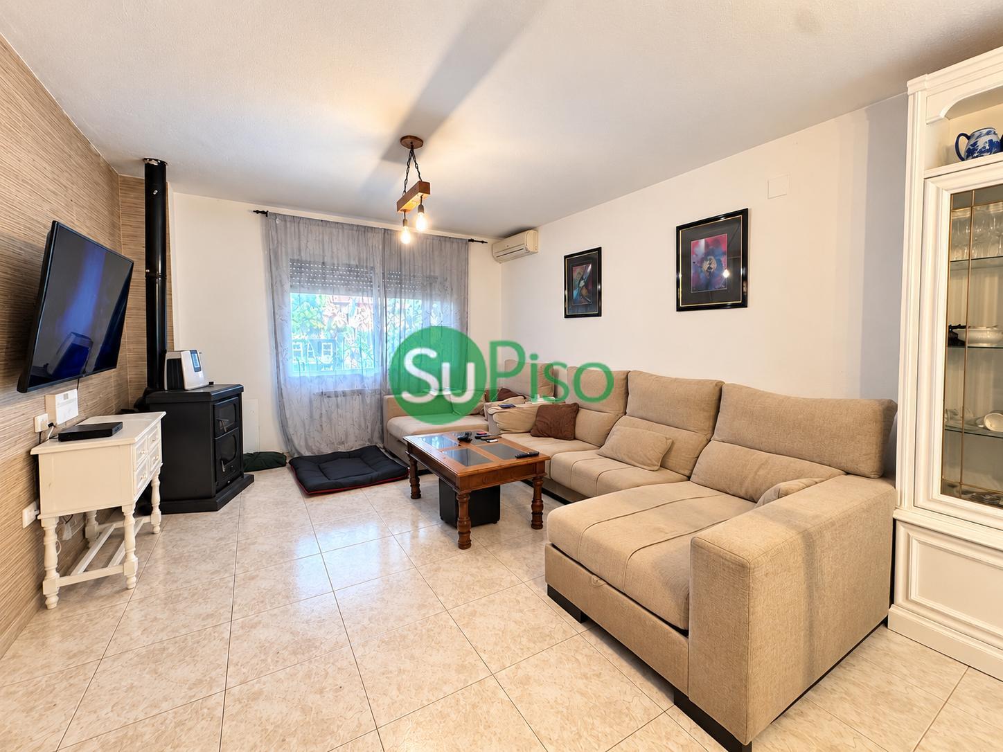 Venta de chalet en Cedillo del Condado