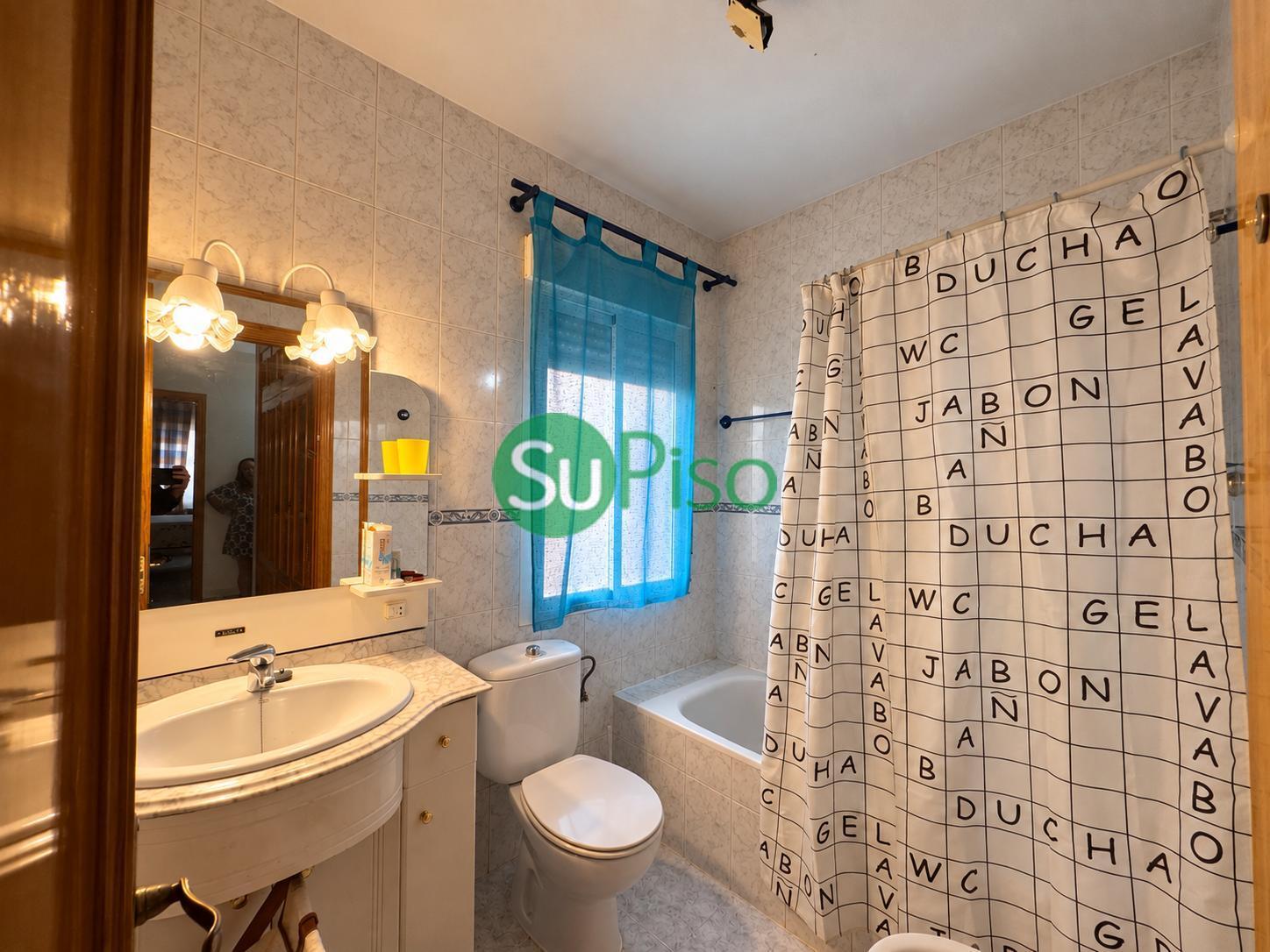 Venta de chalet en Cedillo del Condado