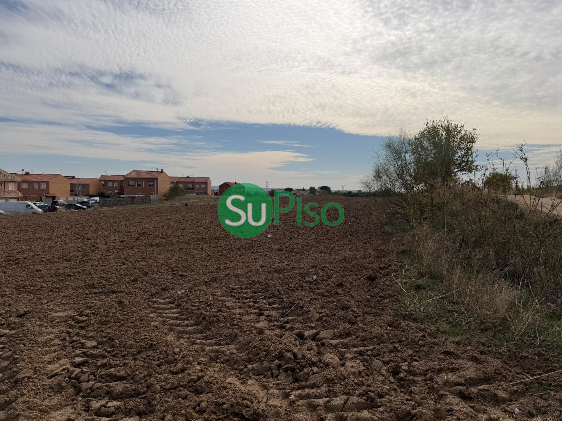 Venta de finca rústica en Yeles