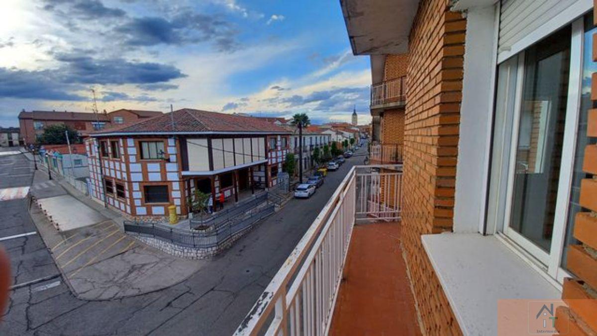 For sale of flat in Yunquera de Henares