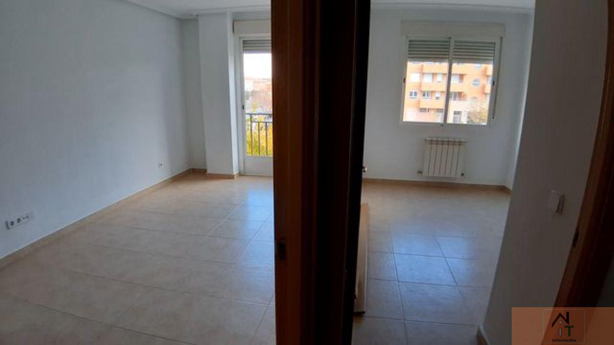For sale of flat in Azuqueca de Henares