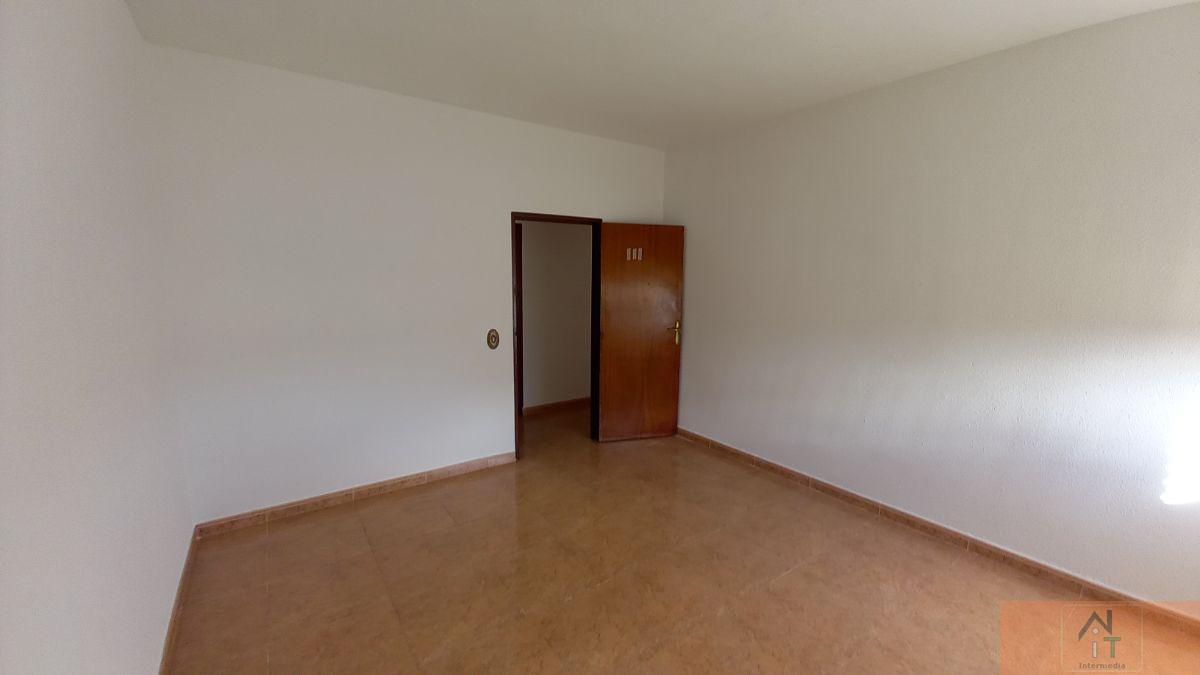 For sale of flat in Guadalajara