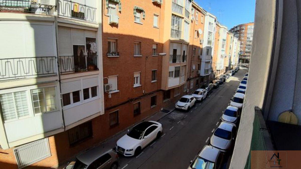 For sale of flat in Alcalá de Henares