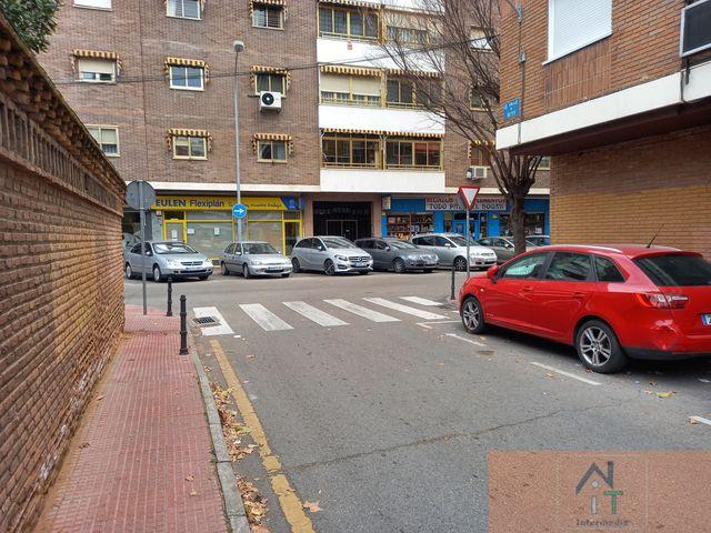 For sale of commercial in Alcalá de Henares