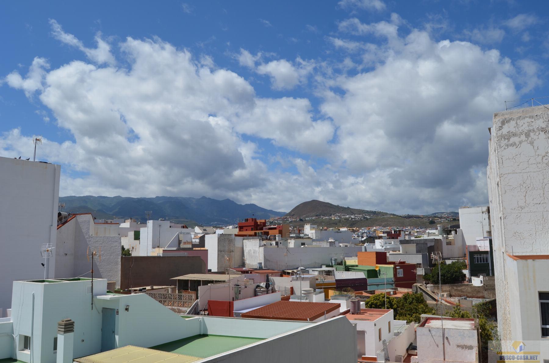 For rent of house in Telde