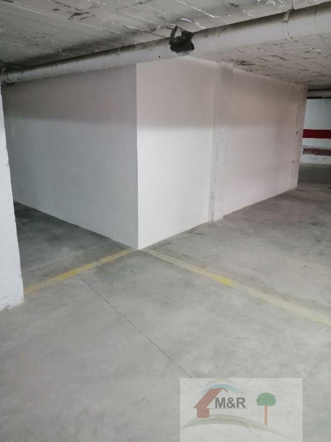 For rent of garage in Bollullos de la Mitación