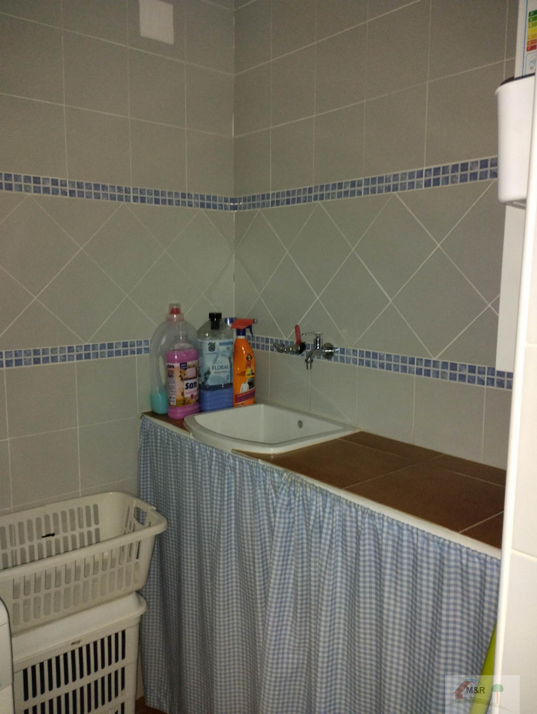For sale of house in Villamanrique de la Condesa