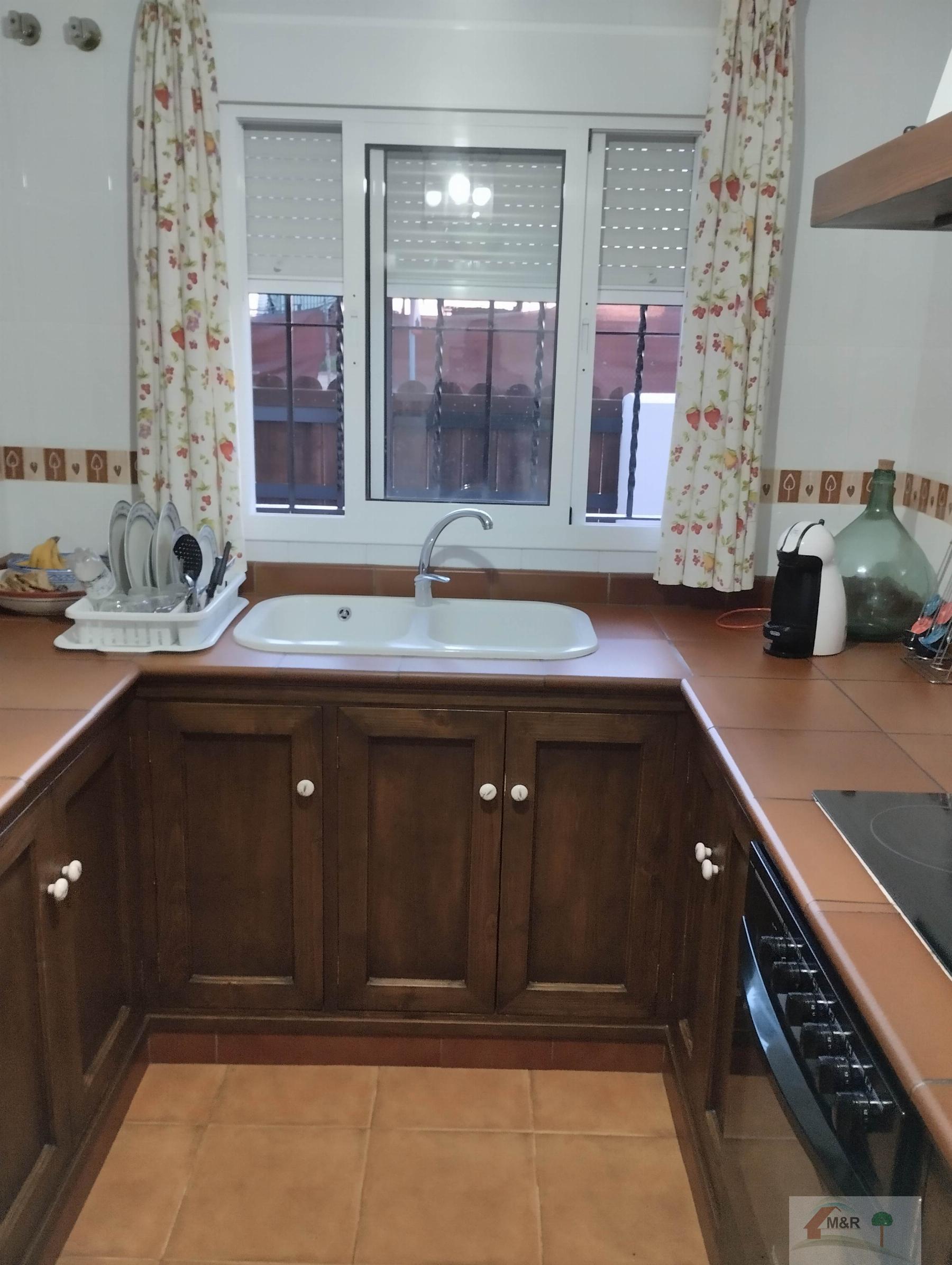 For sale of house in Villamanrique de la Condesa