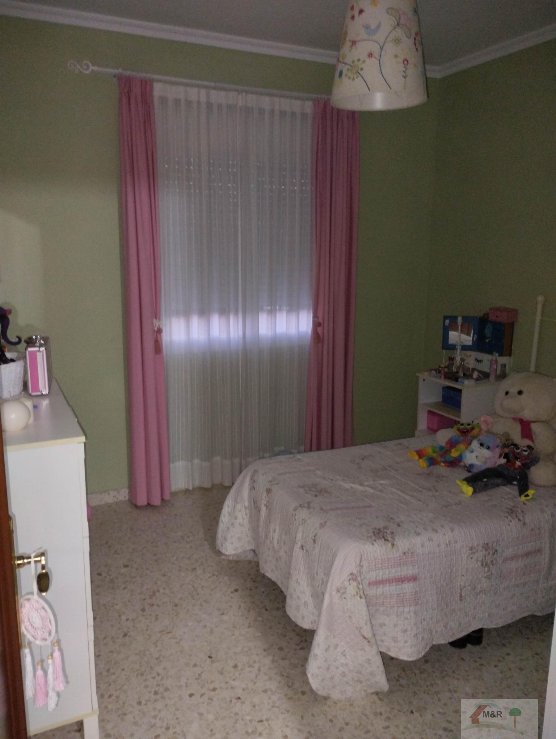 For sale of house in Villamanrique de la Condesa
