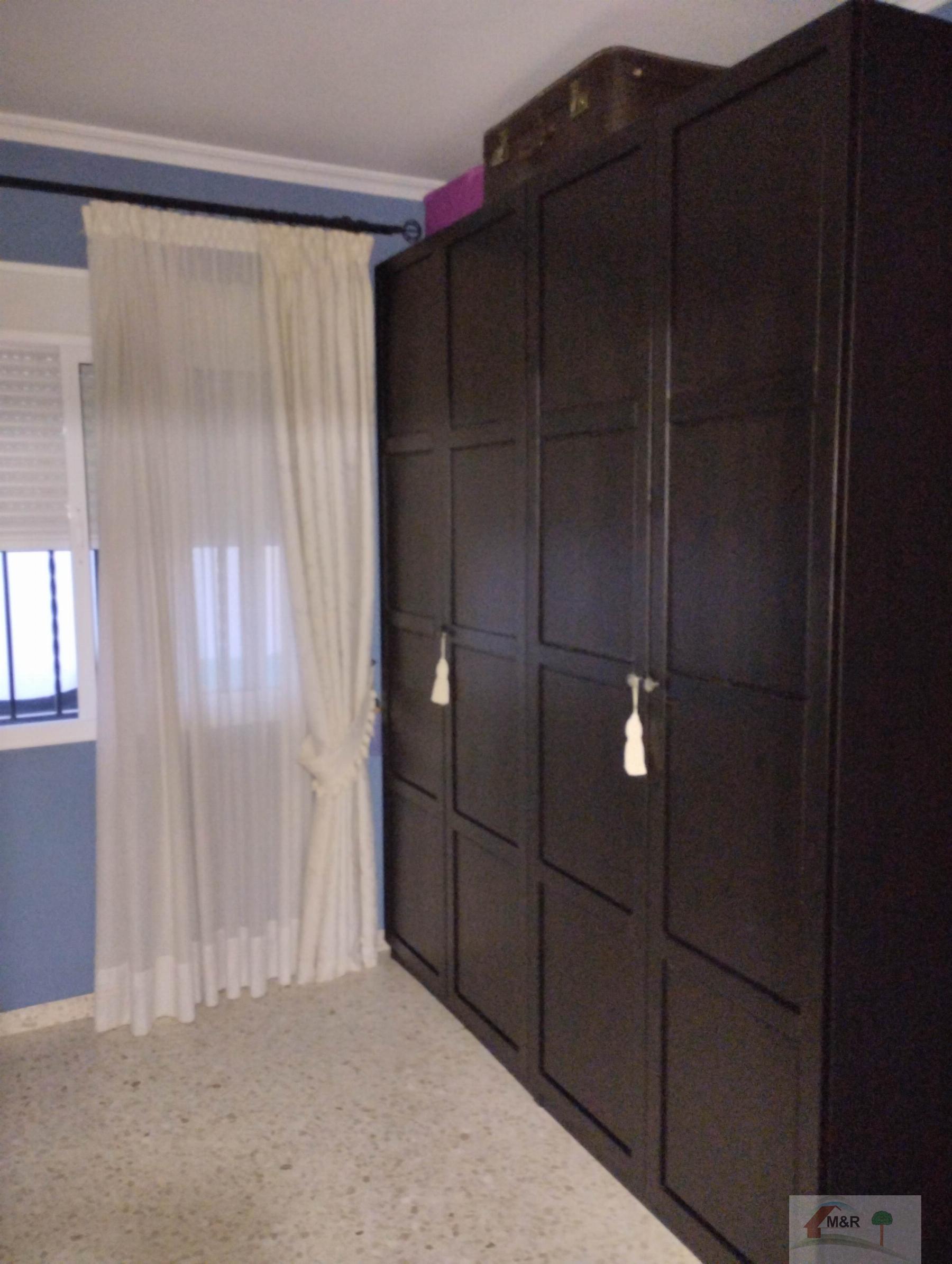 For sale of house in Villamanrique de la Condesa