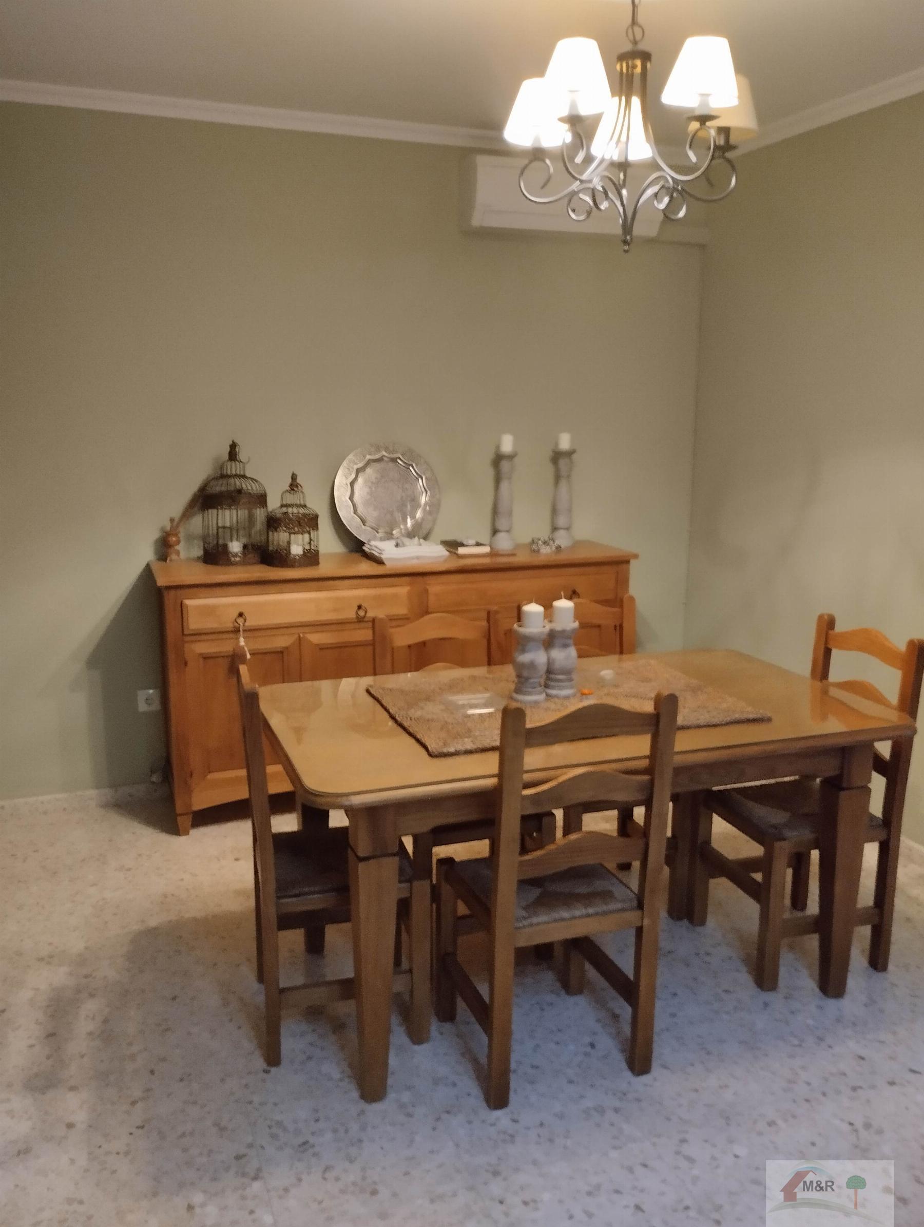 For sale of house in Villamanrique de la Condesa