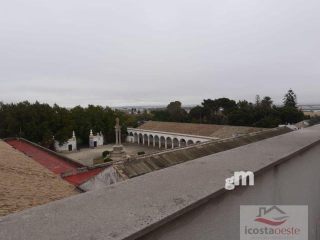 For sale of building in El Puerto de Santa María