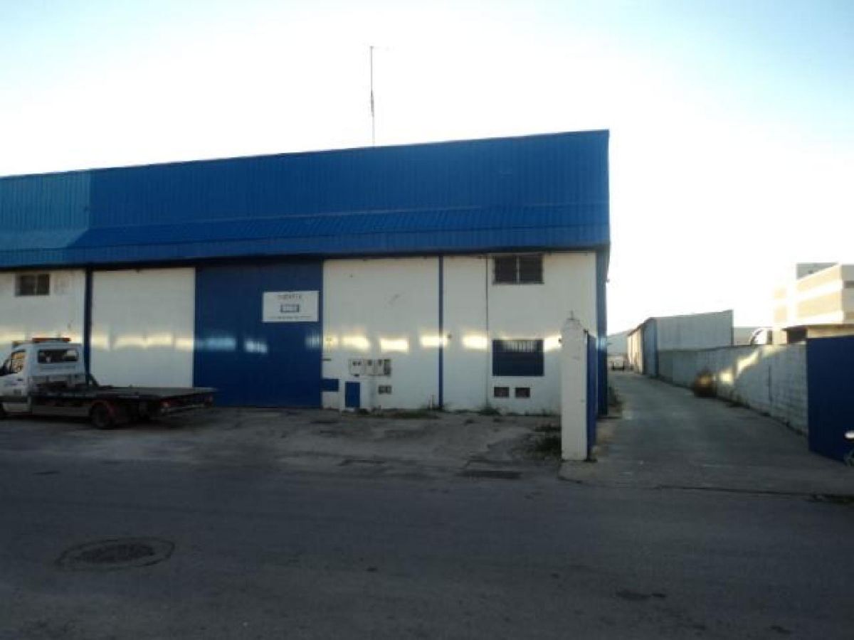 For sale of industrial plant/warehouse in Cádiz
