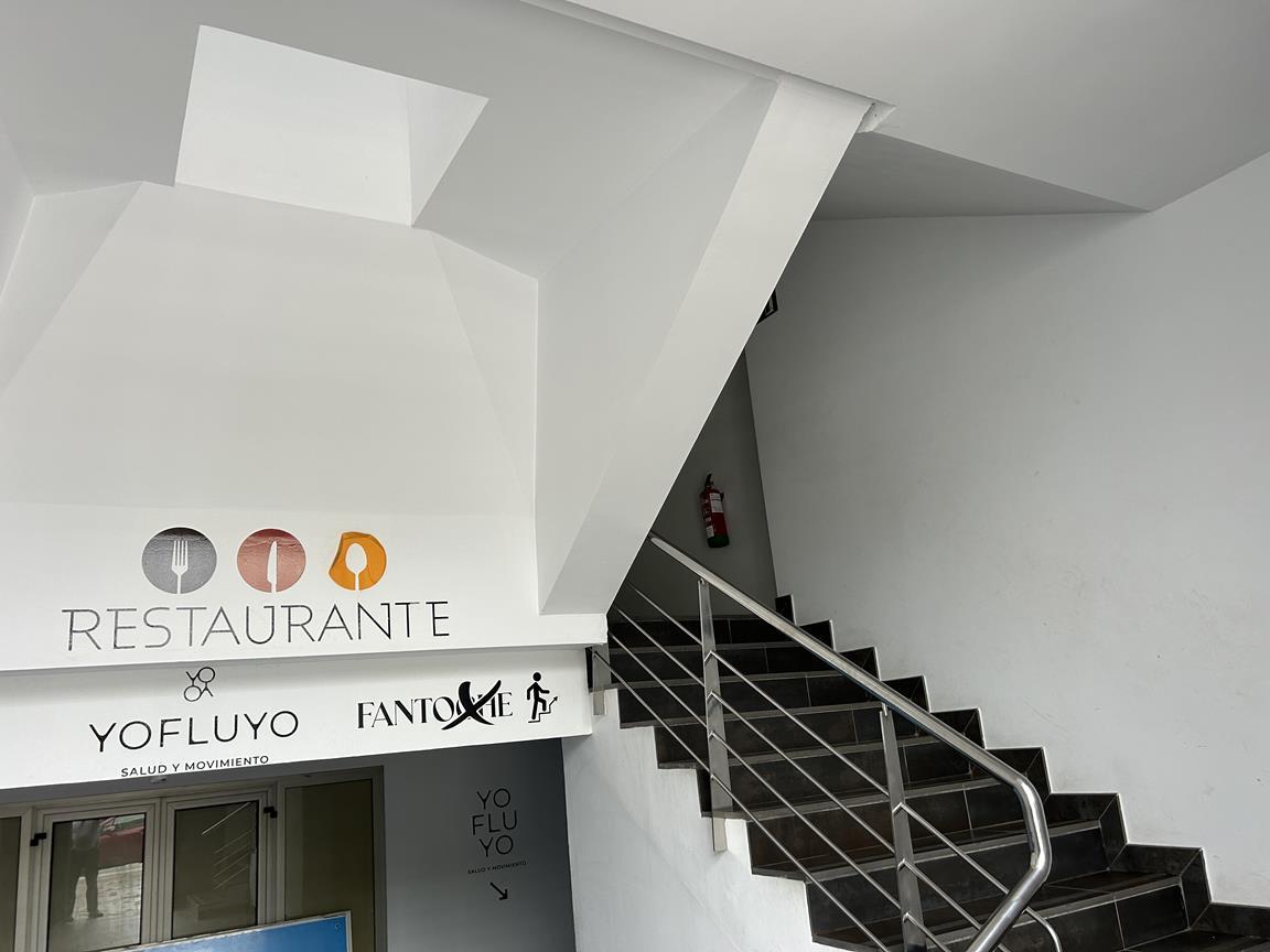 For sale of commercial in El Puerto de Santa María
