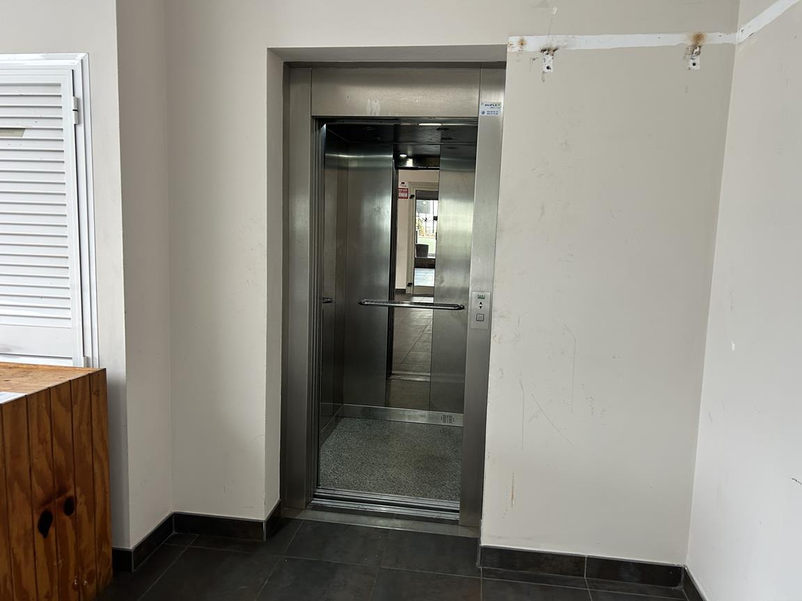 For sale of commercial in El Puerto de Santa María