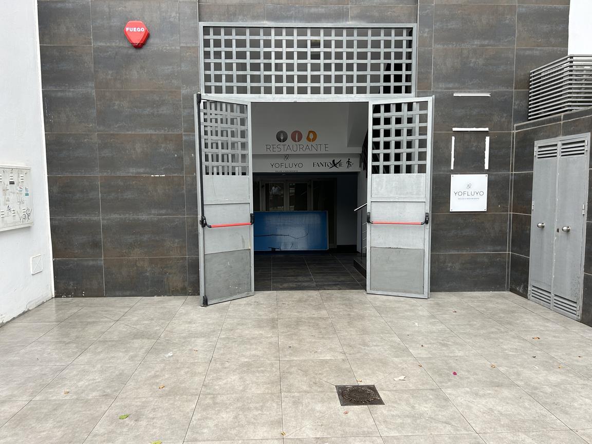 For sale of commercial in El Puerto de Santa María
