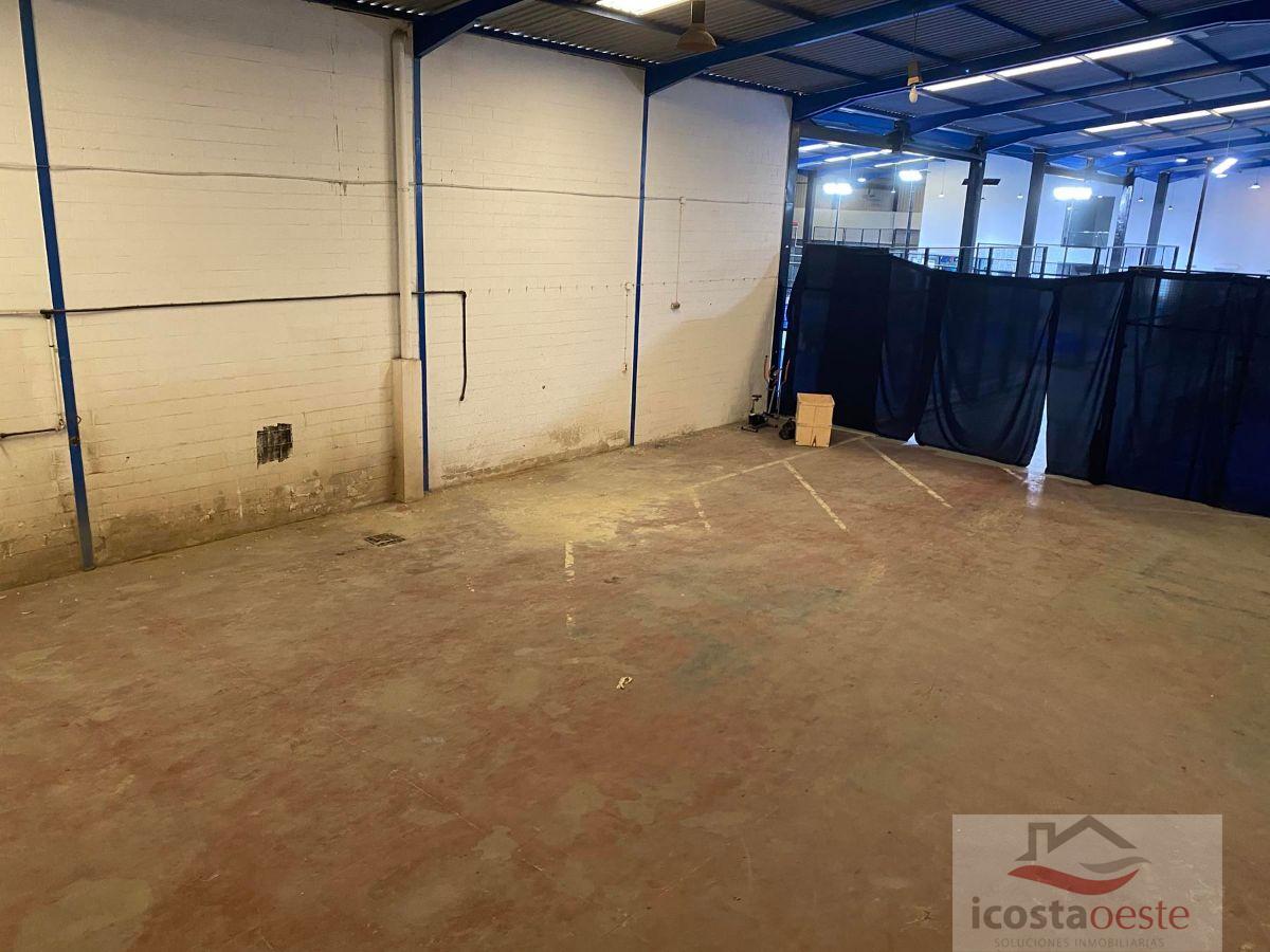 For sale of industrial plant/warehouse in Cádiz