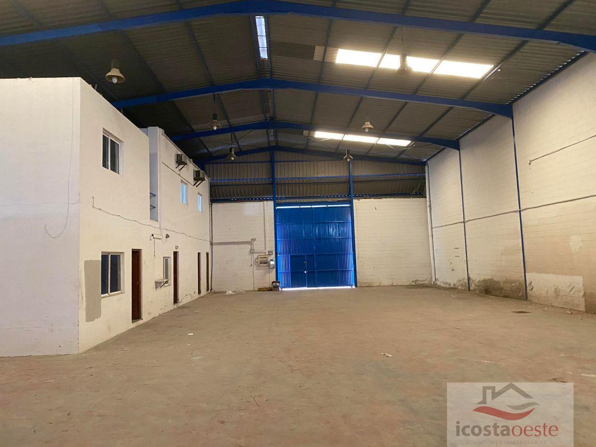 For sale of industrial plant/warehouse in Cádiz