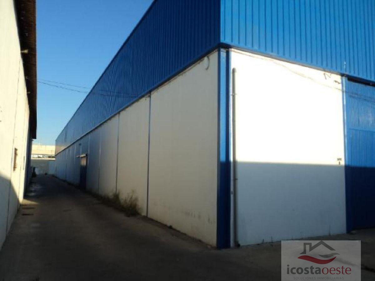 For sale of industrial plant/warehouse in Cádiz