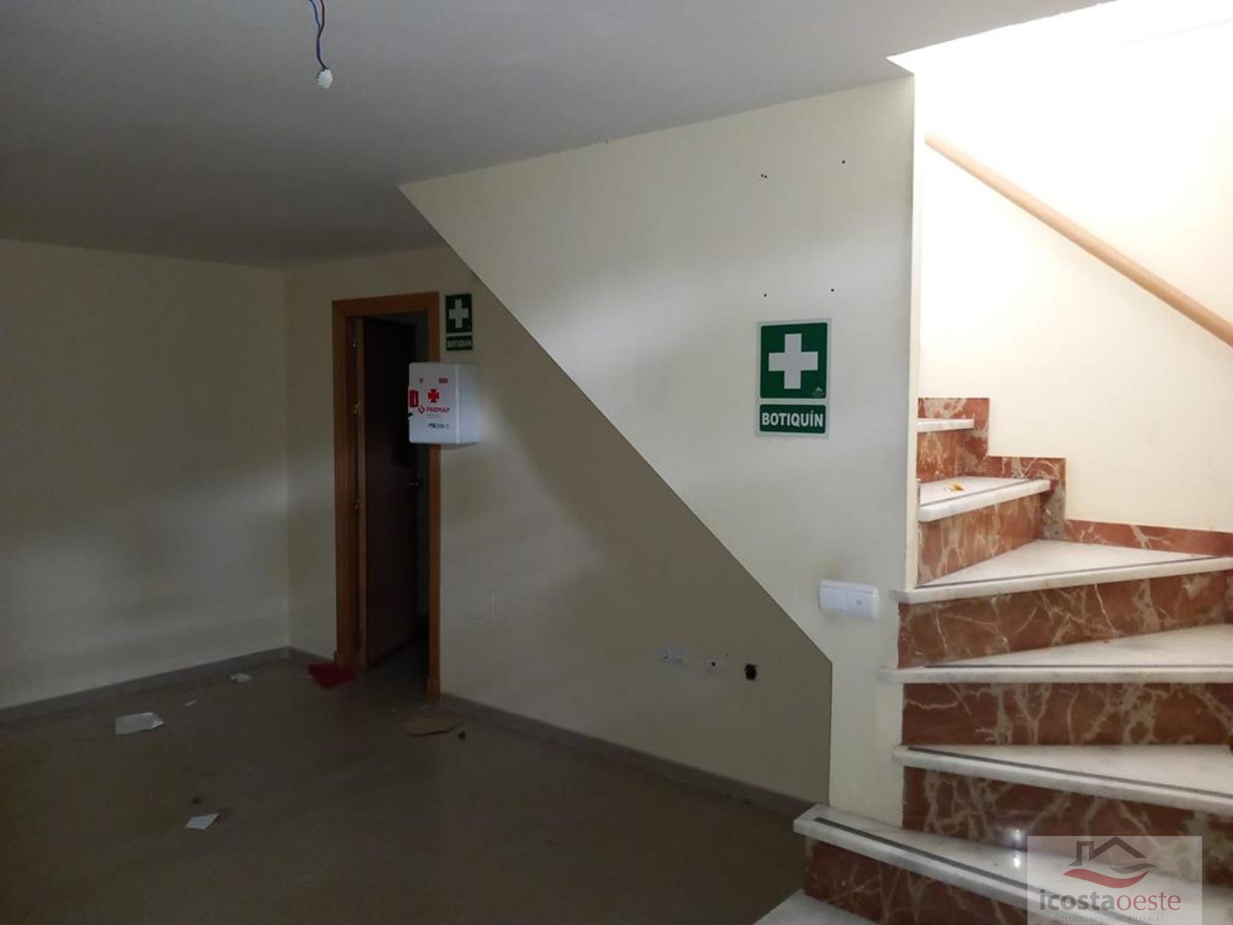 For sale of commercial in Rota