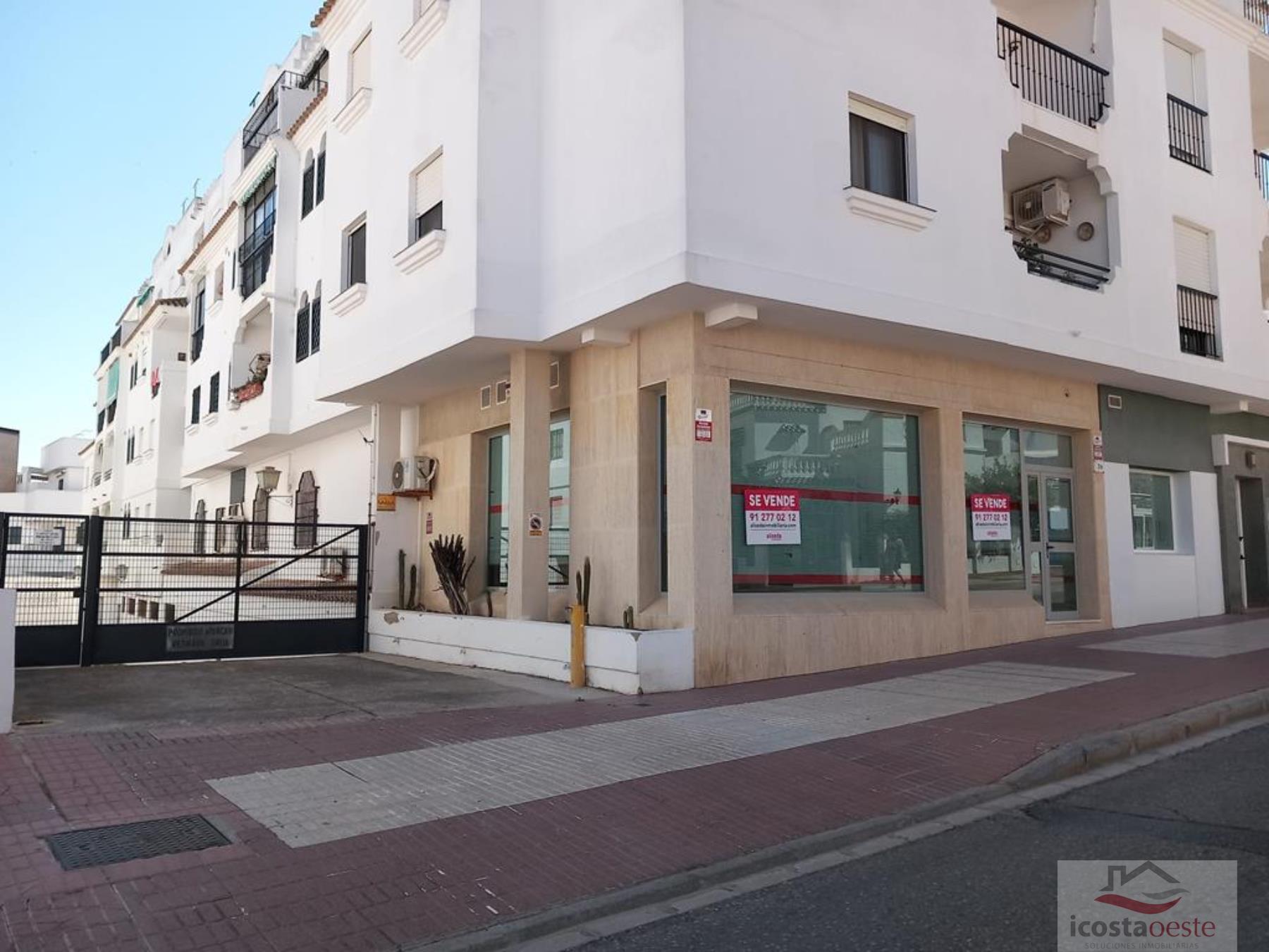 Venta de local comercial en Rota