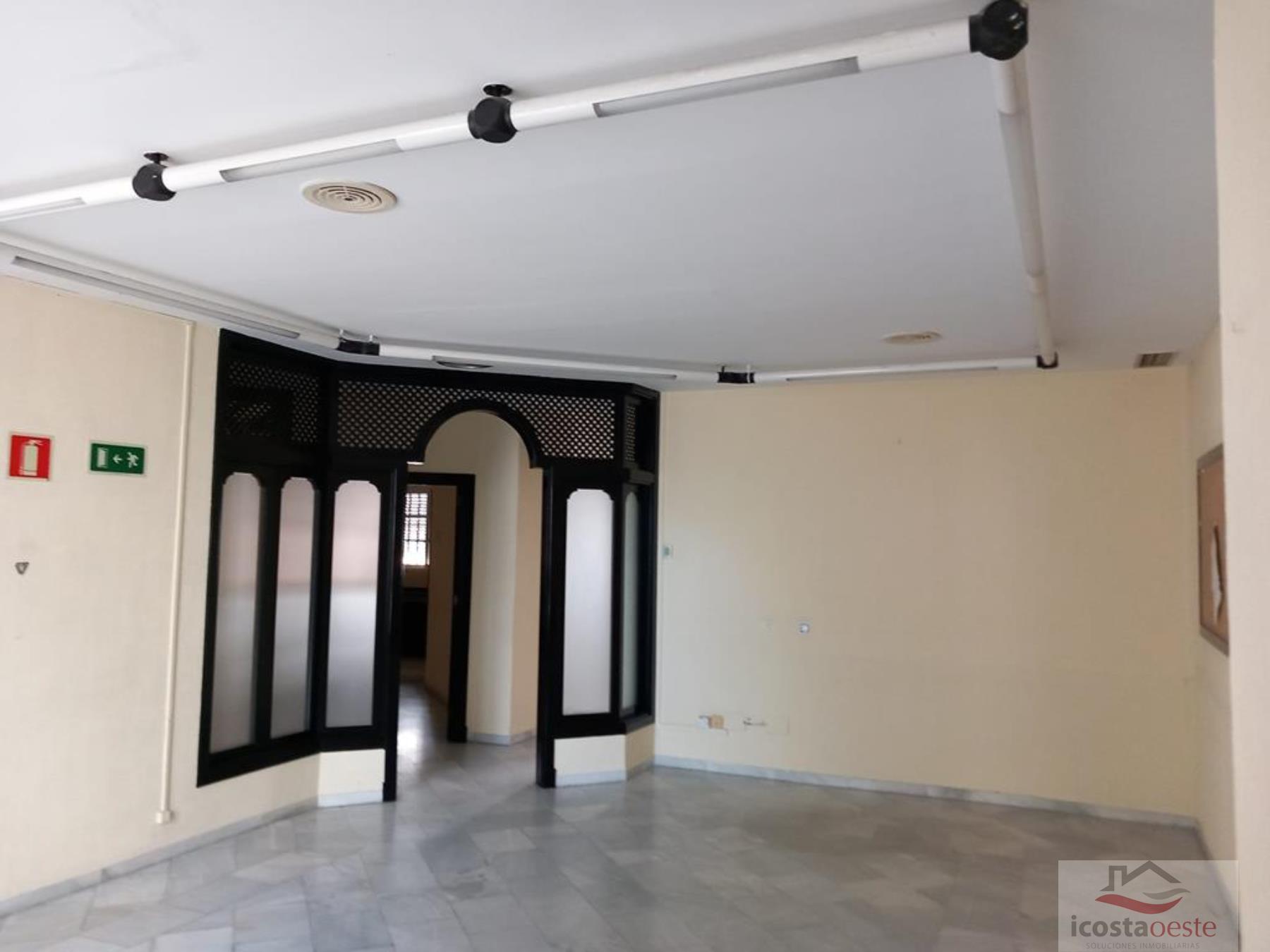 For sale of commercial in Rota