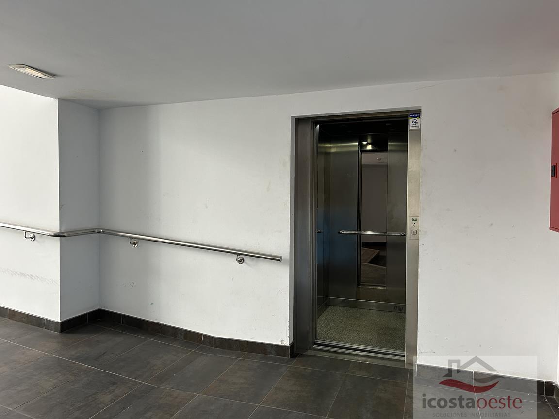 For sale of commercial in El Puerto de Santa María