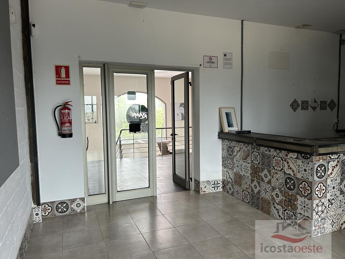 For sale of commercial in El Puerto de Santa María