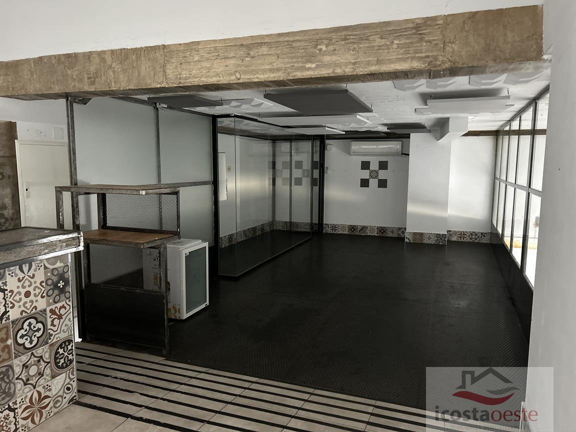 For sale of commercial in El Puerto de Santa María