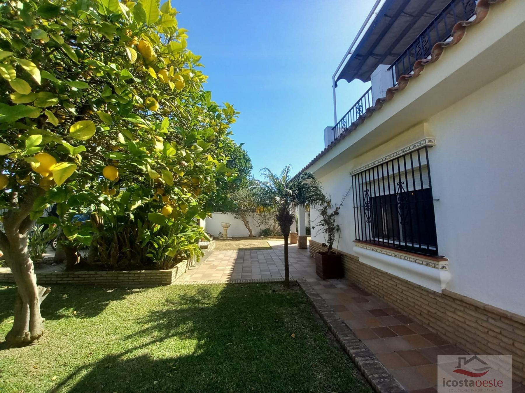 For sale of chalet in El Puerto de Santa María