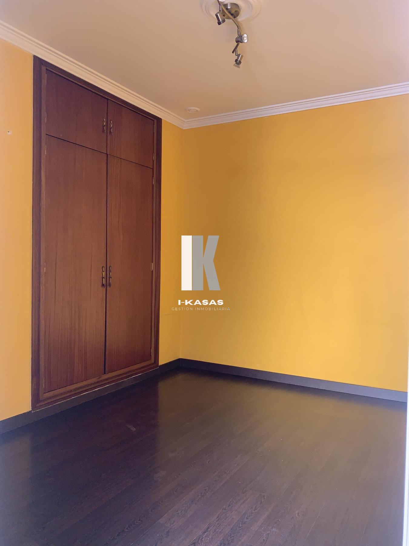 For sale of flat in Jerez de la Frontera