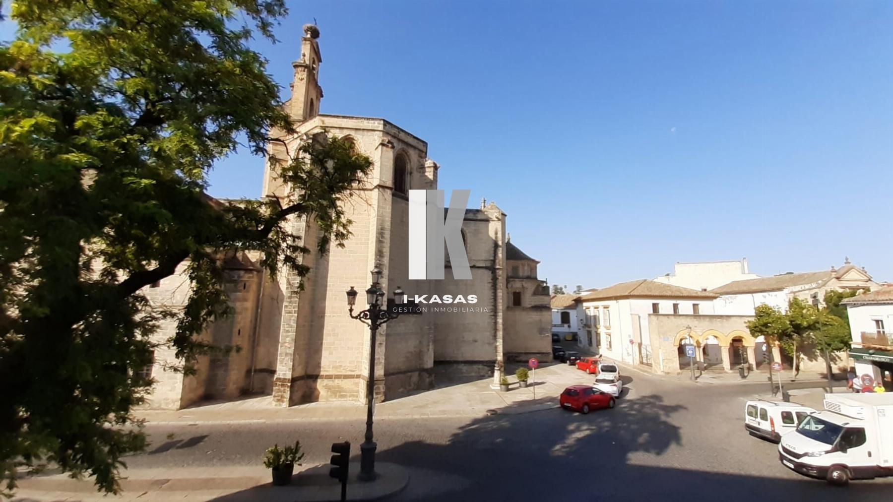 For sale of flat in Jerez de la Frontera